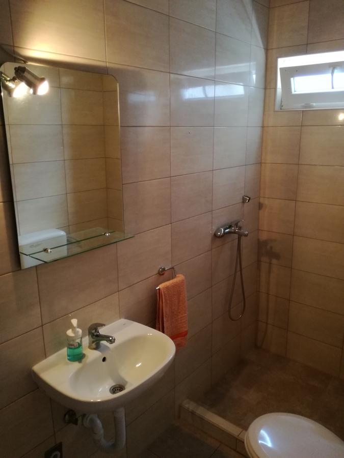 Apartment And Rooms Barbaric Неум Экстерьер фото