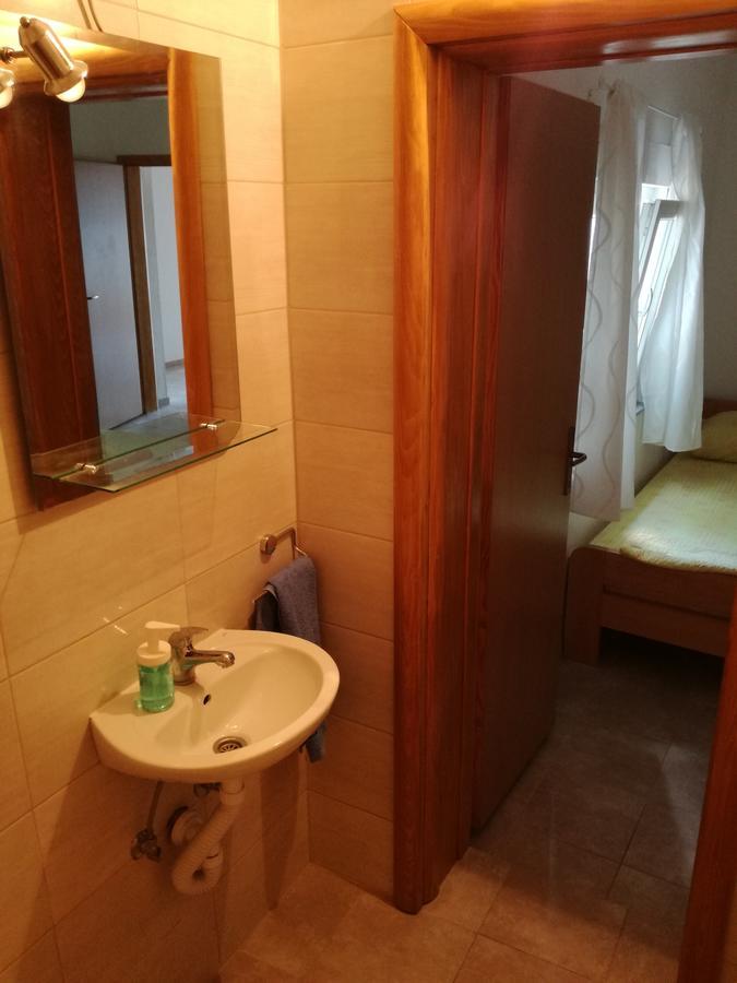 Apartment And Rooms Barbaric Неум Экстерьер фото