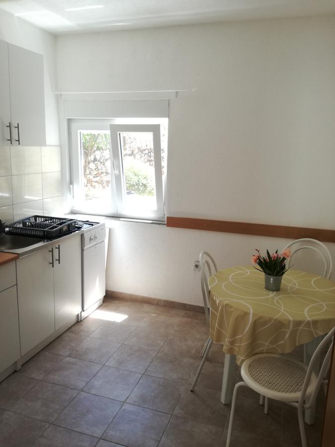 Apartment And Rooms Barbaric Неум Экстерьер фото