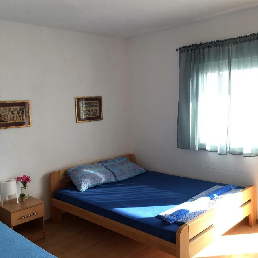 Apartment And Rooms Barbaric Неум Экстерьер фото