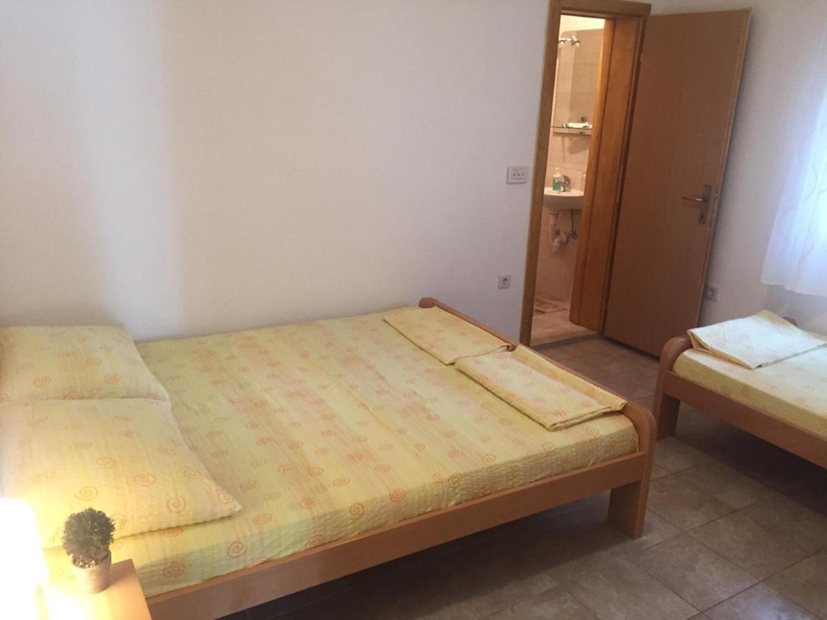 Apartment And Rooms Barbaric Неум Экстерьер фото